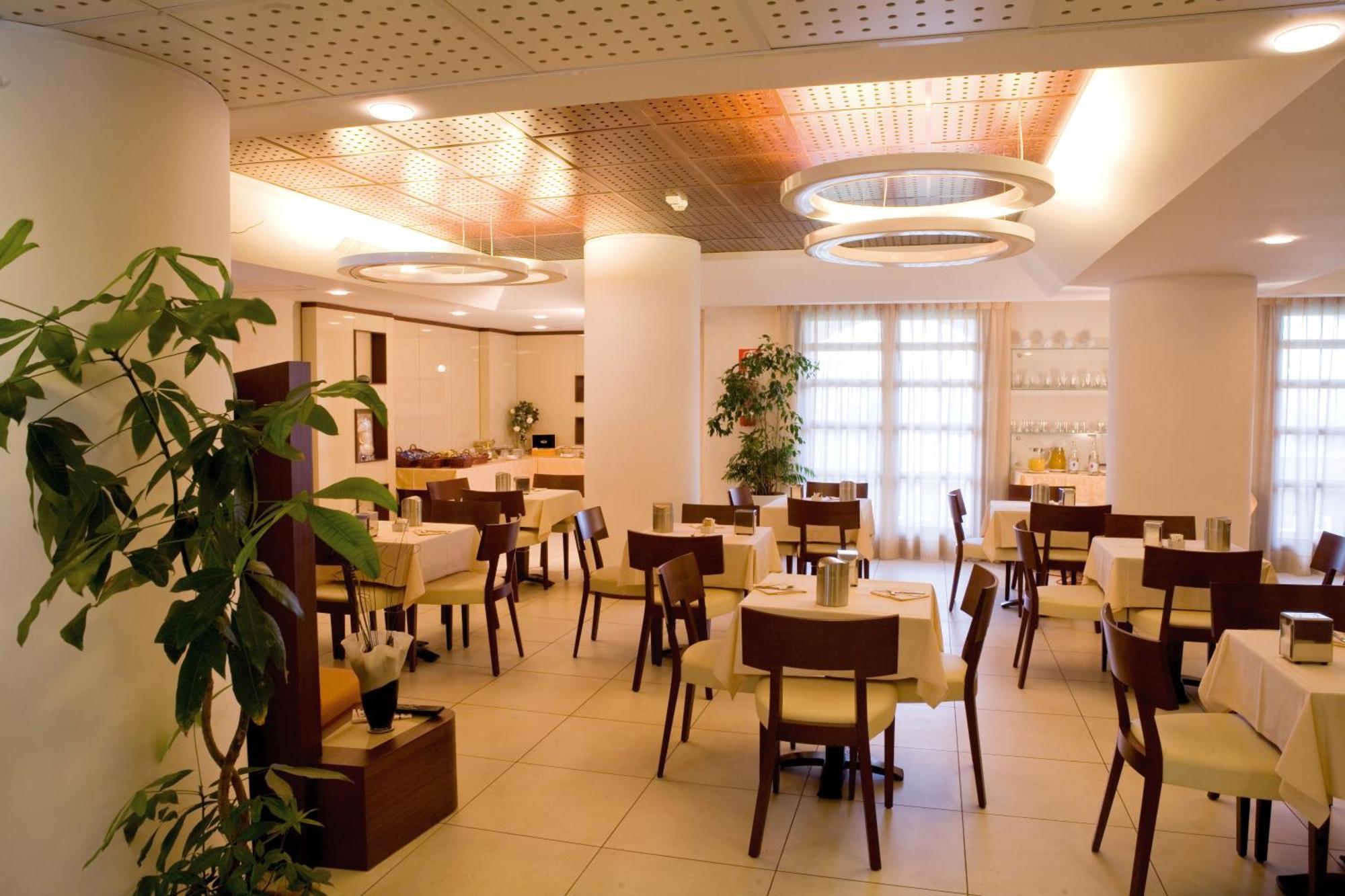 Hotel Gh 4*