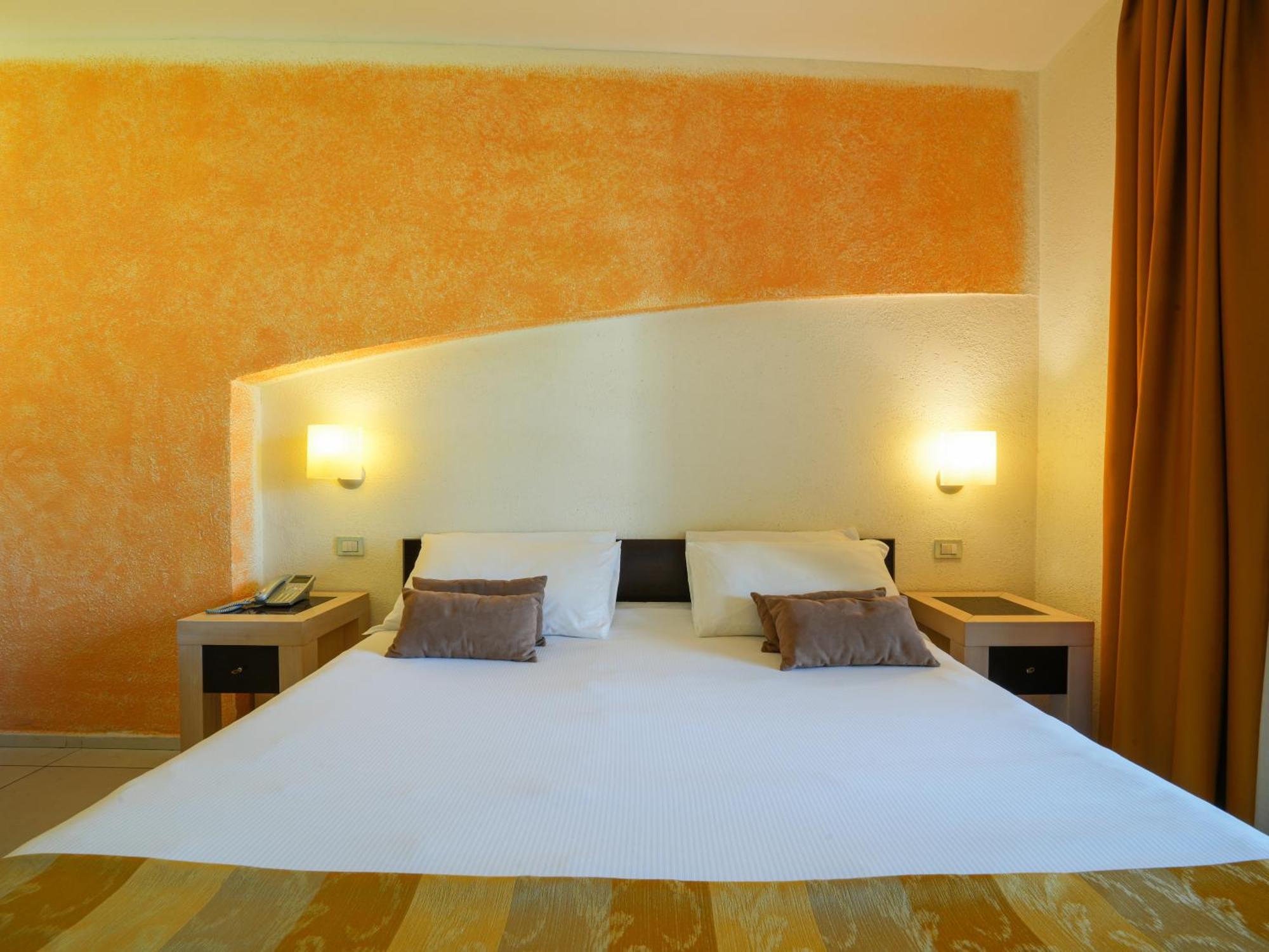 Hotel Gh 4*